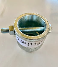 Load image into Gallery viewer, Light dep Greenhouse Blackout Plastic Roll up Chain Crank with Large 1 3/8” OD Roll Bar Pipe Adaptor