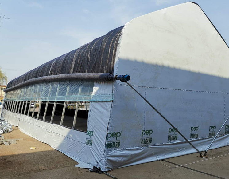 Light deprivation greenhouse