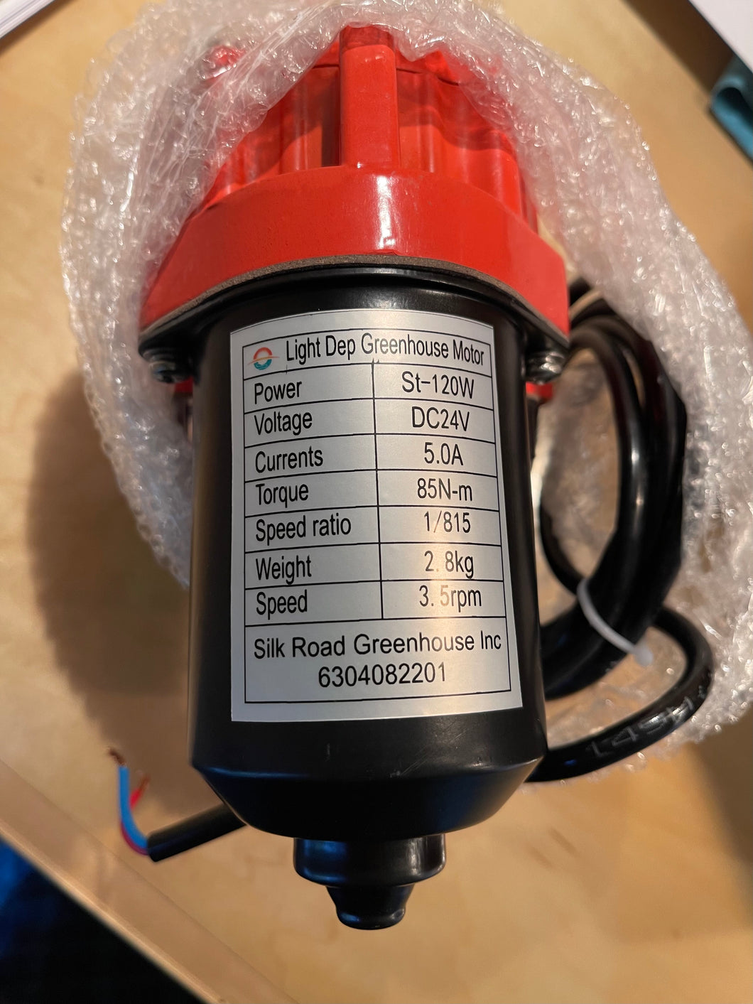 Light dep Greenhouse Electric Motor with Large Diameter 1.38” OD roll bar Adaptor, Connector. Adaptor Couples Motor Shaft to 1.38” OD roll bar Pipe