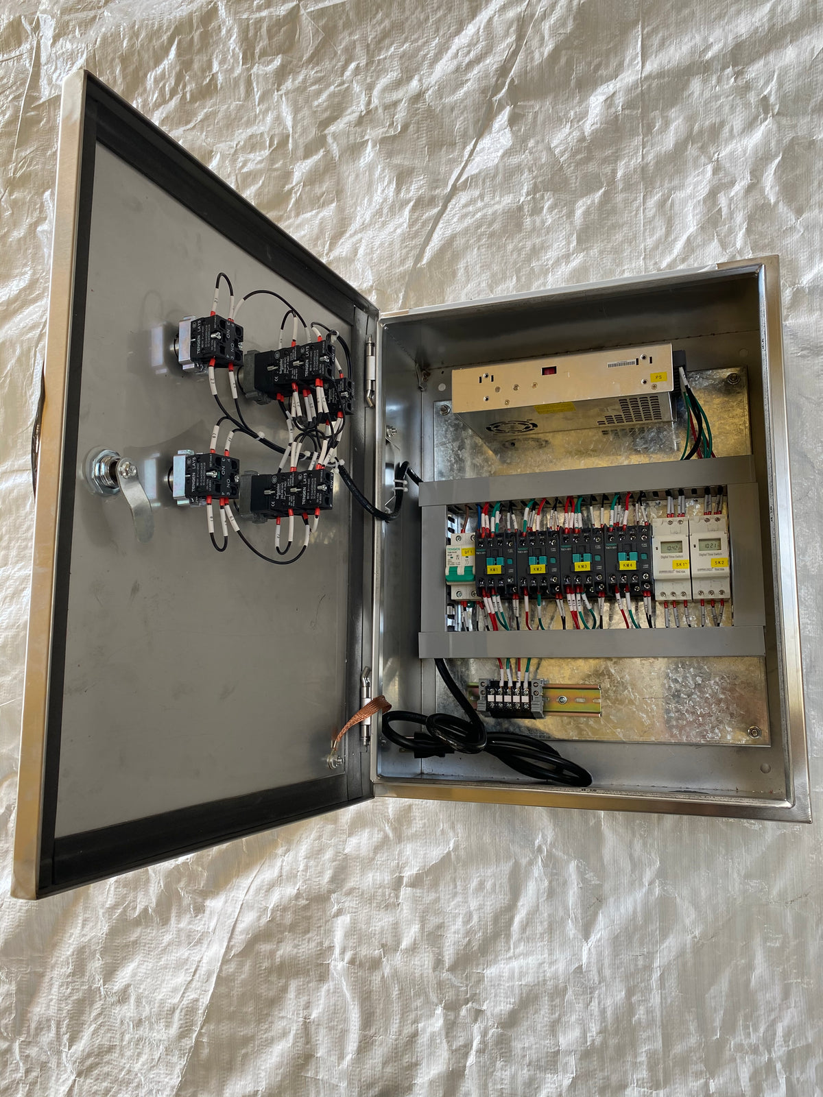 Automated Light Dep Greenhouse Blackout Plastic Rollup Motor Controller with Digital Timer. This Controller Controls 2 Motors